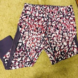 Zella Capri Leggings.